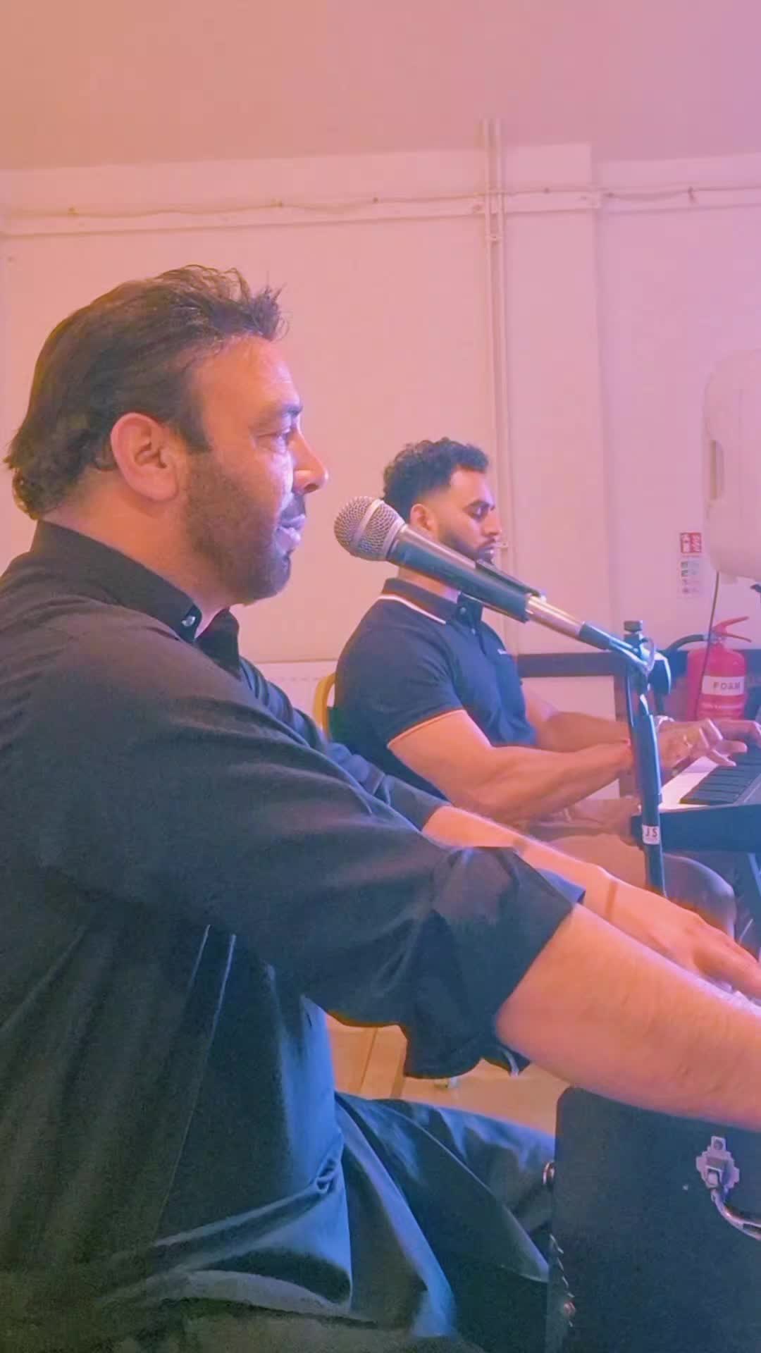 @🎤𝐓𝐚𝐫𝐢𝐪 𝐒𝐚𝐡𝐞𝐫🎤