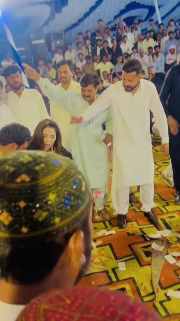 @ANESA KHAN