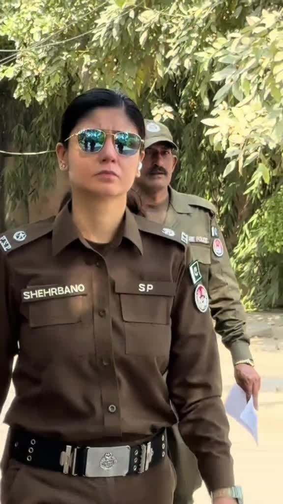 @Shehrbano Queen👑🤓