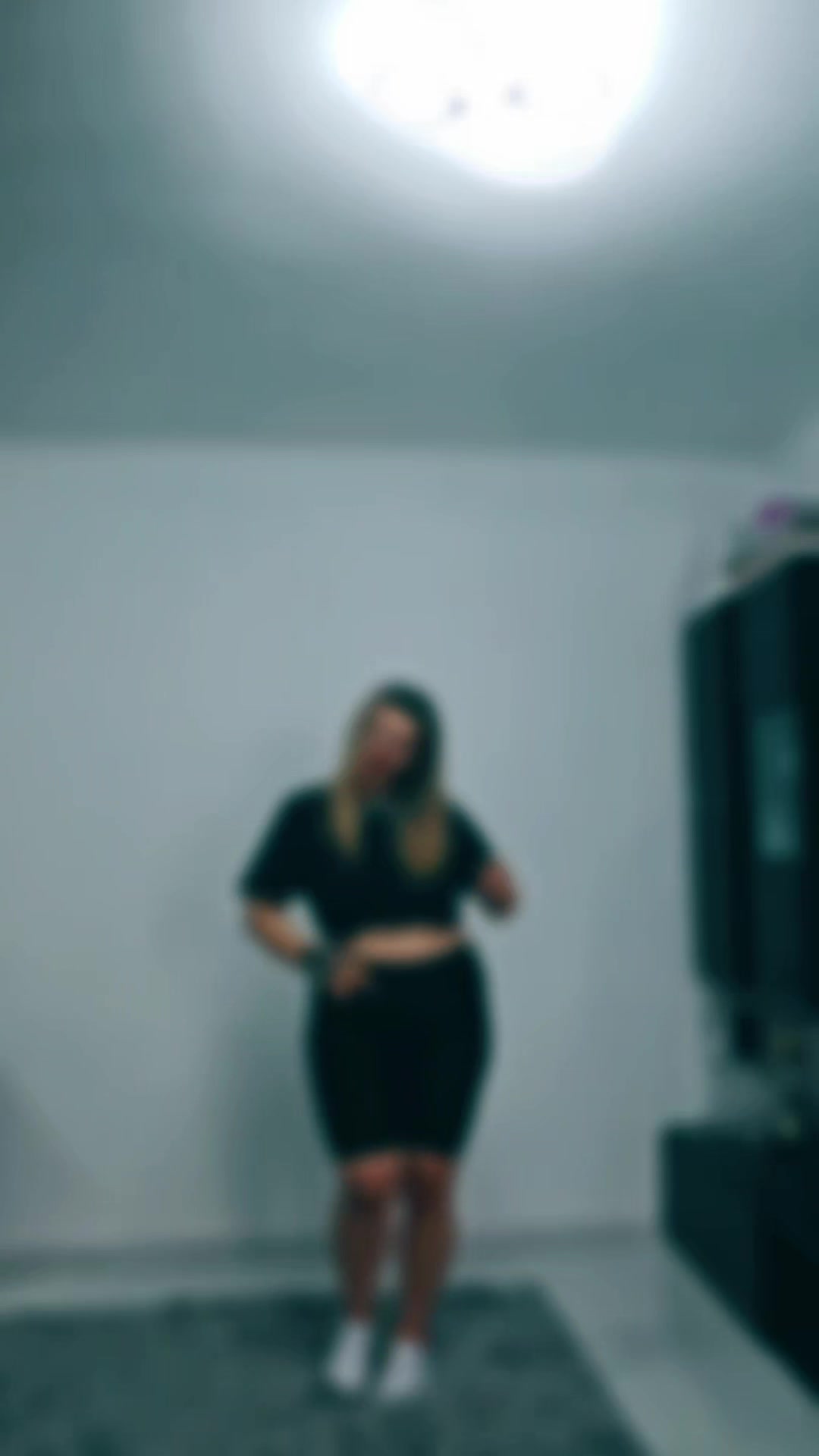 @Elisa