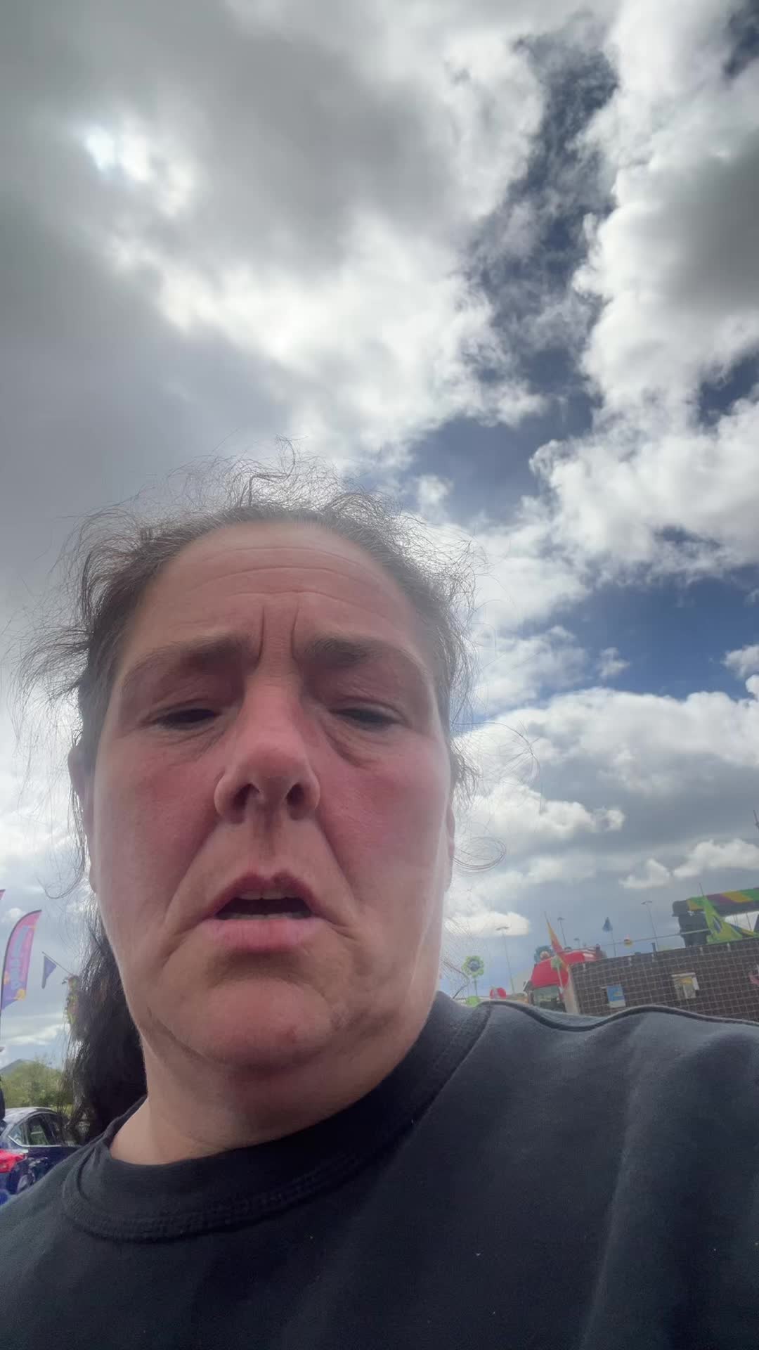 @xxx Lisa proud mother of 7 xx