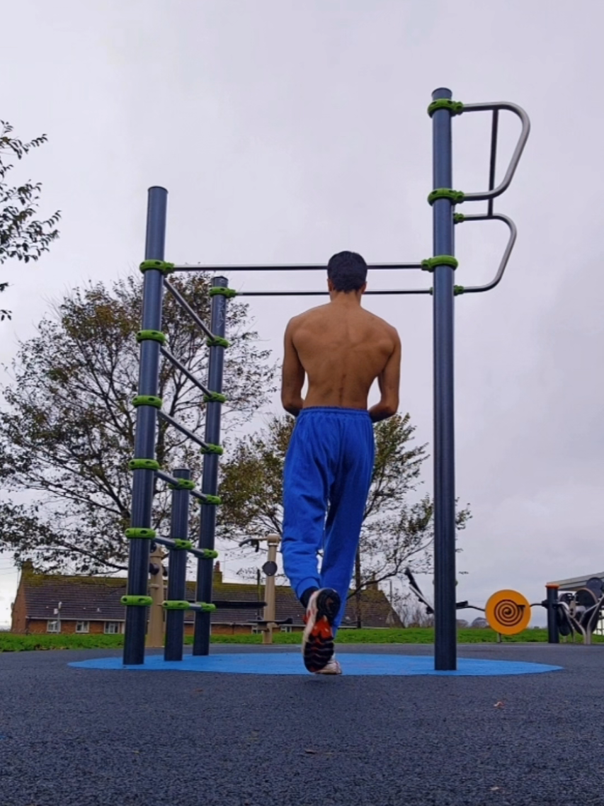 @hoodedcalisthenics