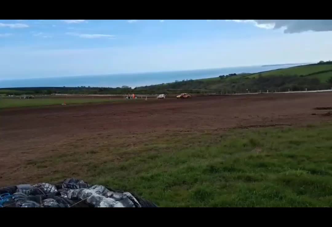 @Owen🚜🏎
