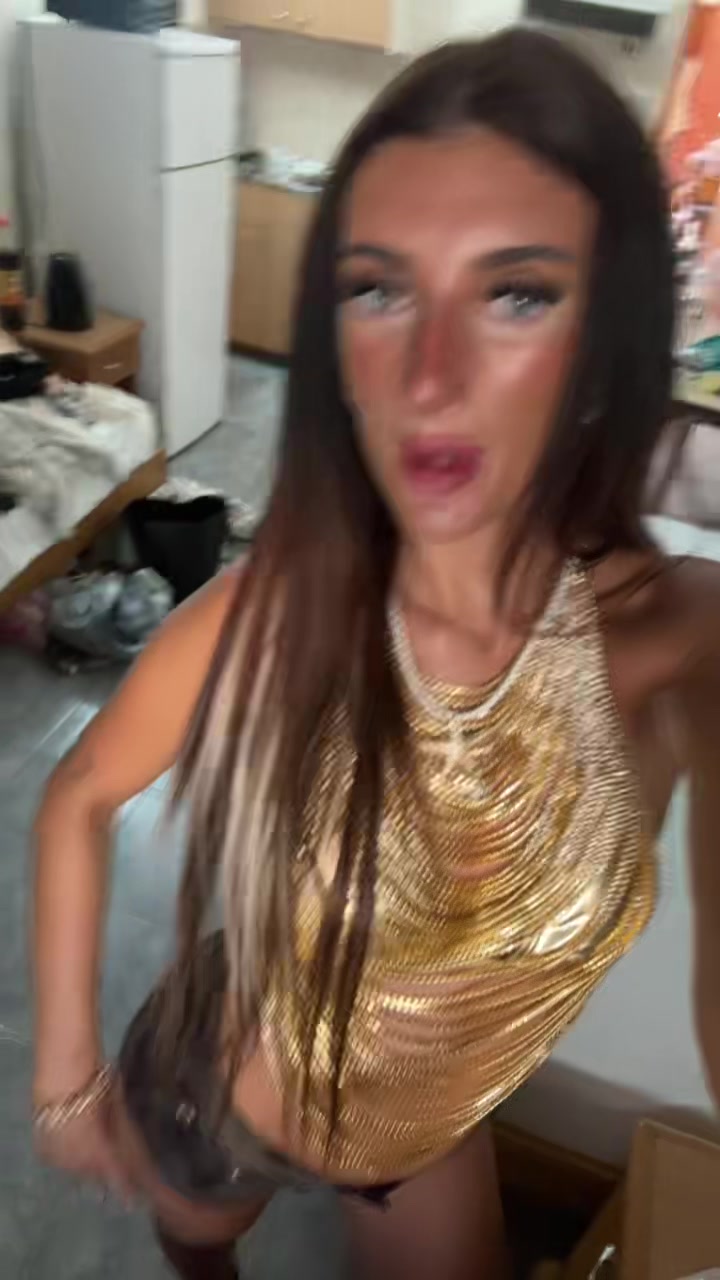 @katefarquhar🦇