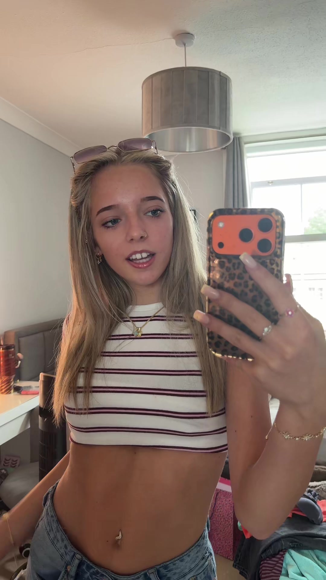 @😋