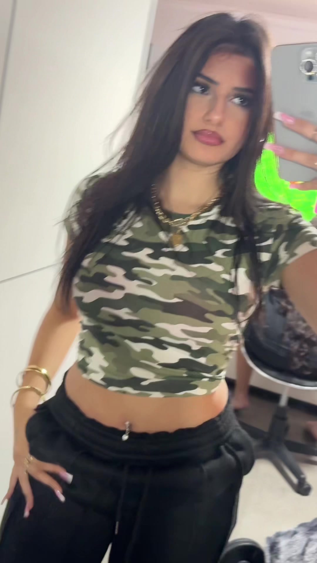 @𝐸𝓁𝒶..