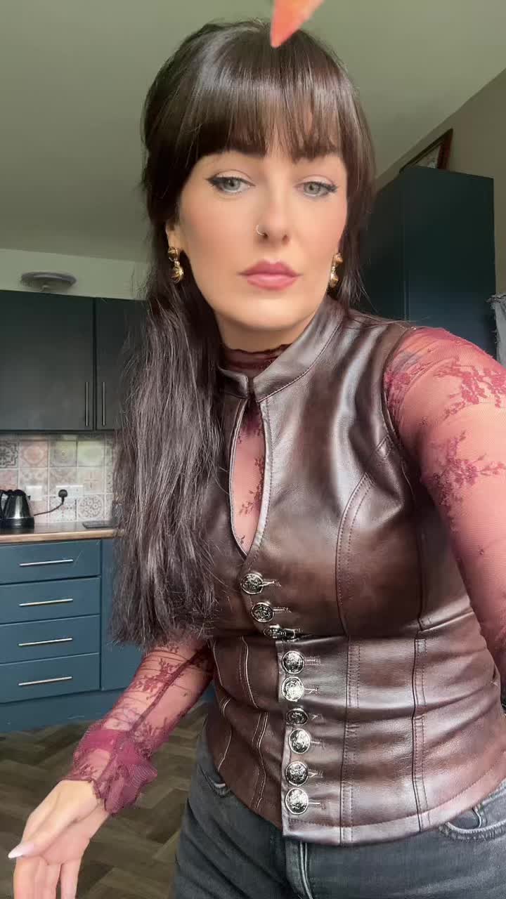 @Danielle🦋