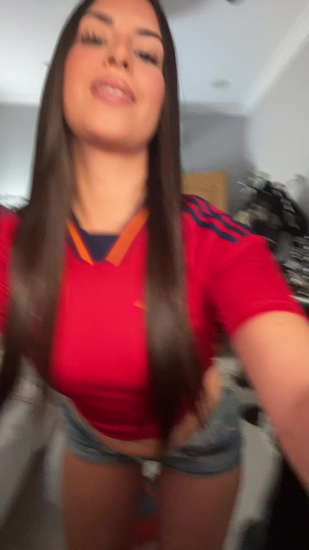 @carmenbrads