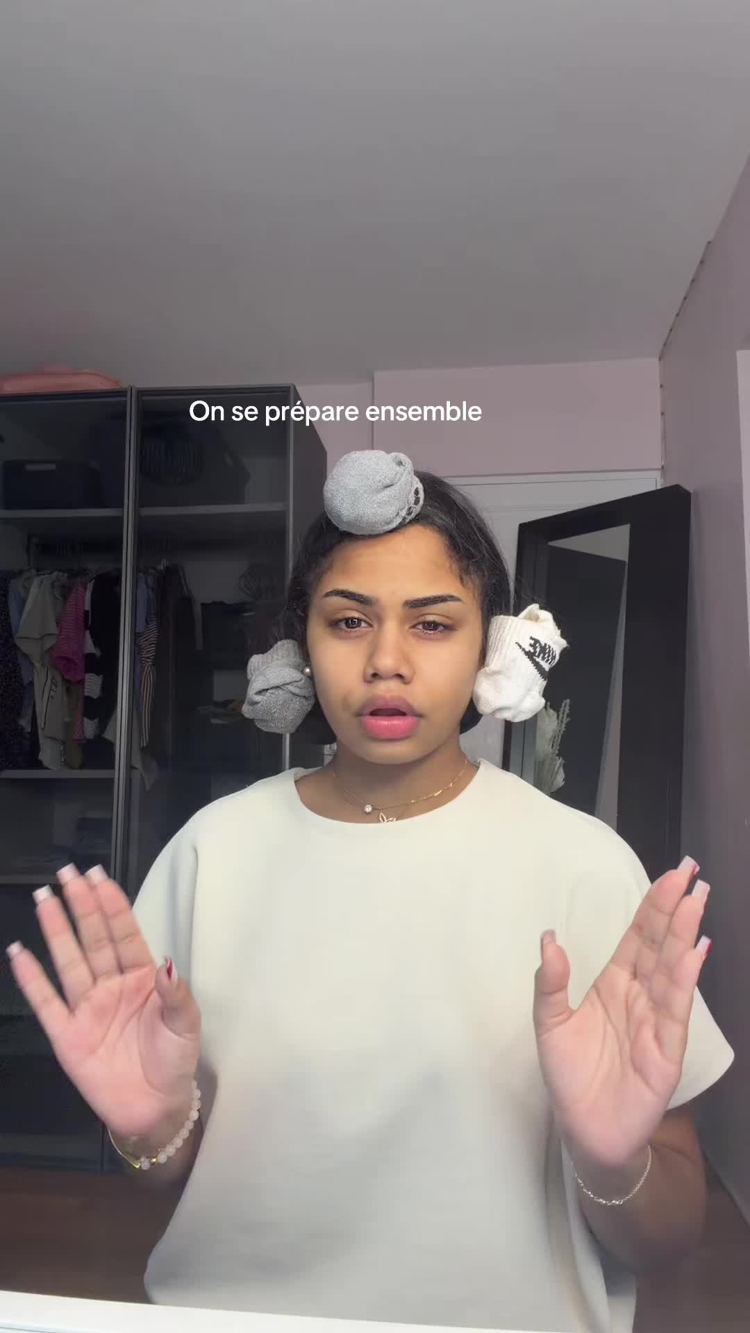 @𝘚 𝘖 𝘍 𝘐 𝘈 𝘈