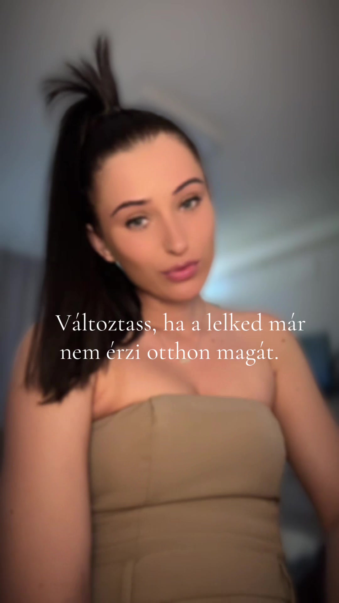 @Eszter