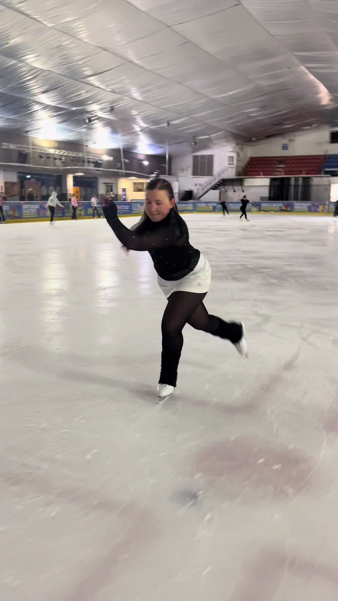 @Sofi&aacute; On Ice