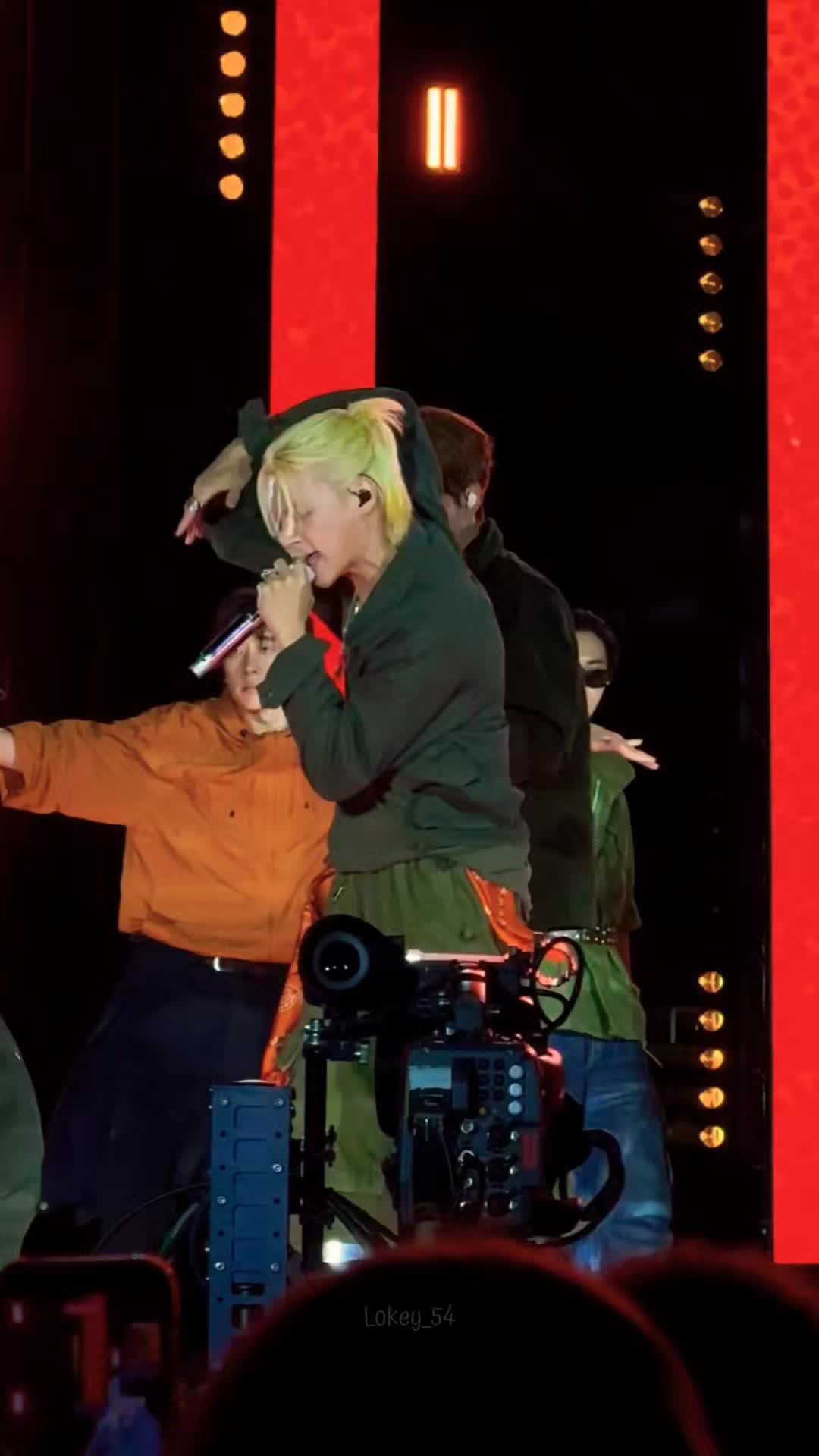 @5SHINee