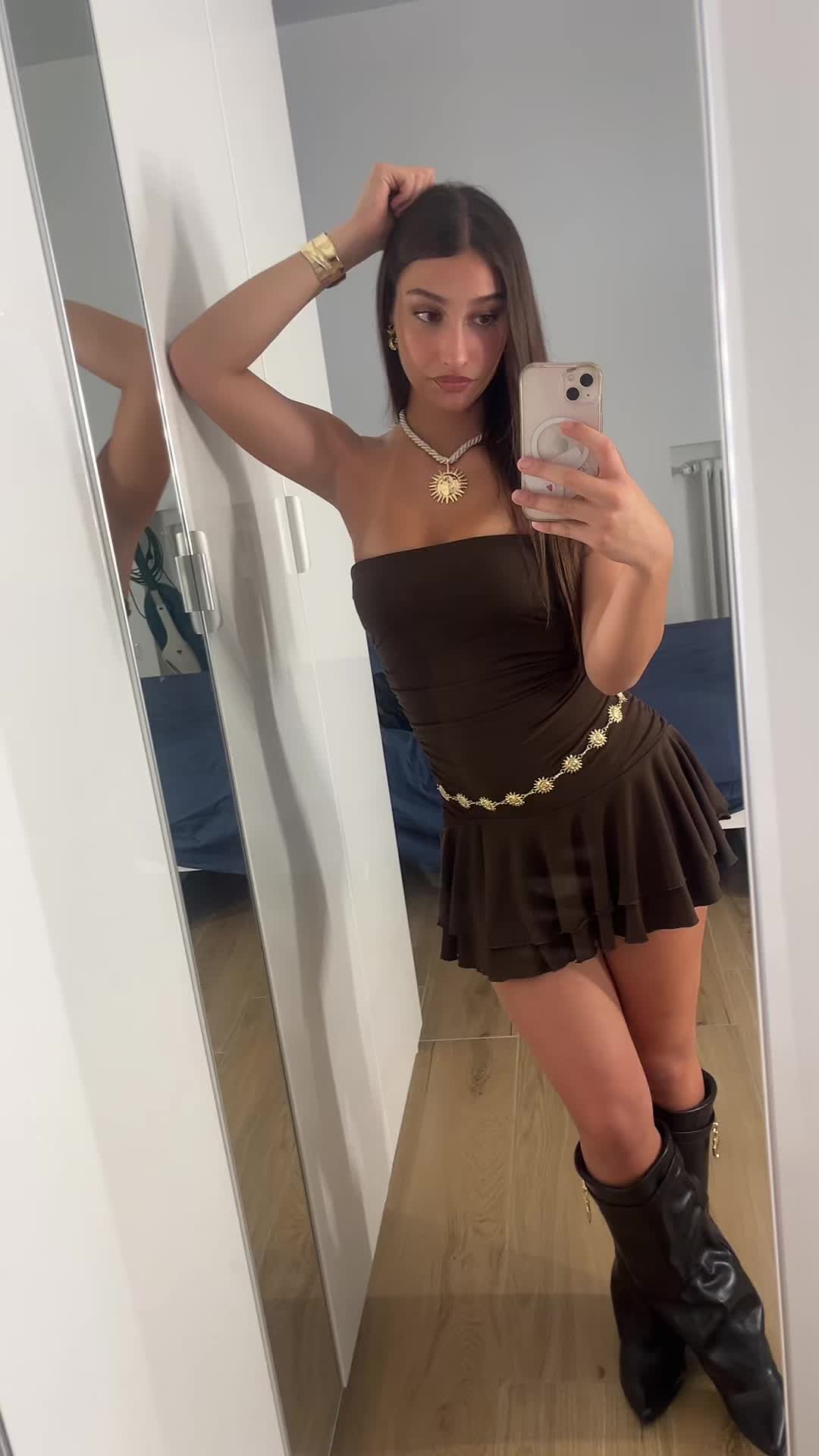@🦈