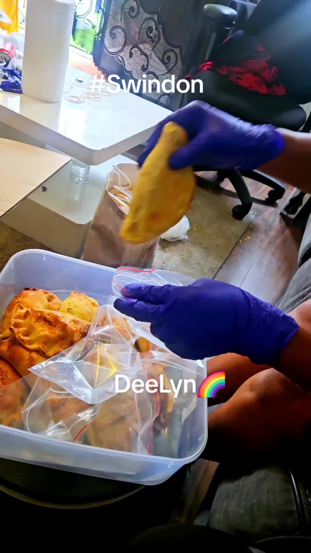 @Dee