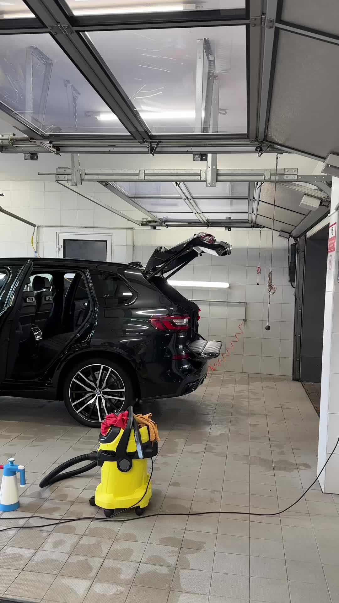 @HAND CAR WASH 100%