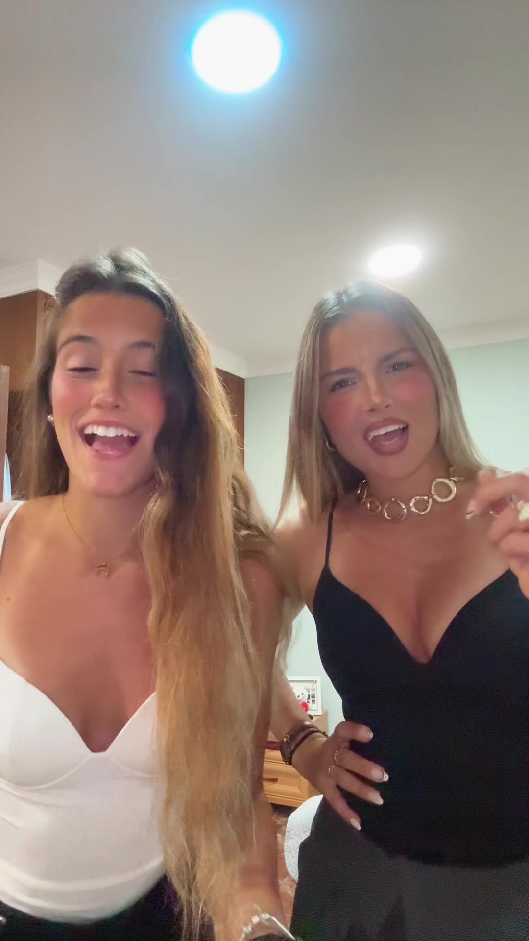 @Vivi🦦