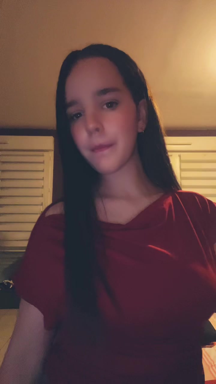 @𝑆𝑜𝑓𝑖𝑎 ✯