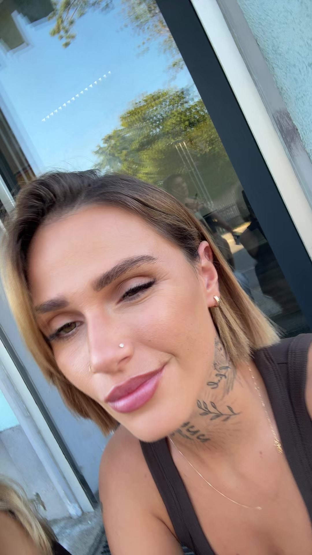 @Vanhoti