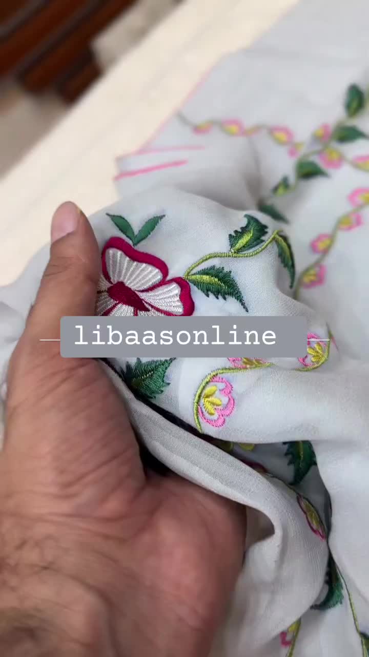 @ਲਿਬਾਸ by ਕੌਰ