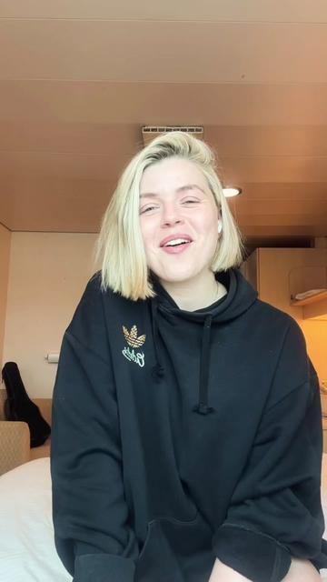 @Abi&ensp;Carter-Simpson