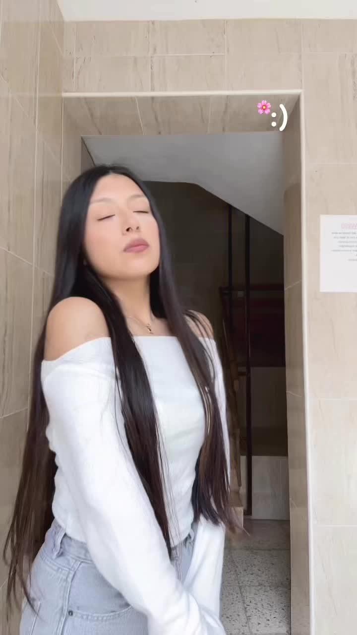@Ana Veronica
