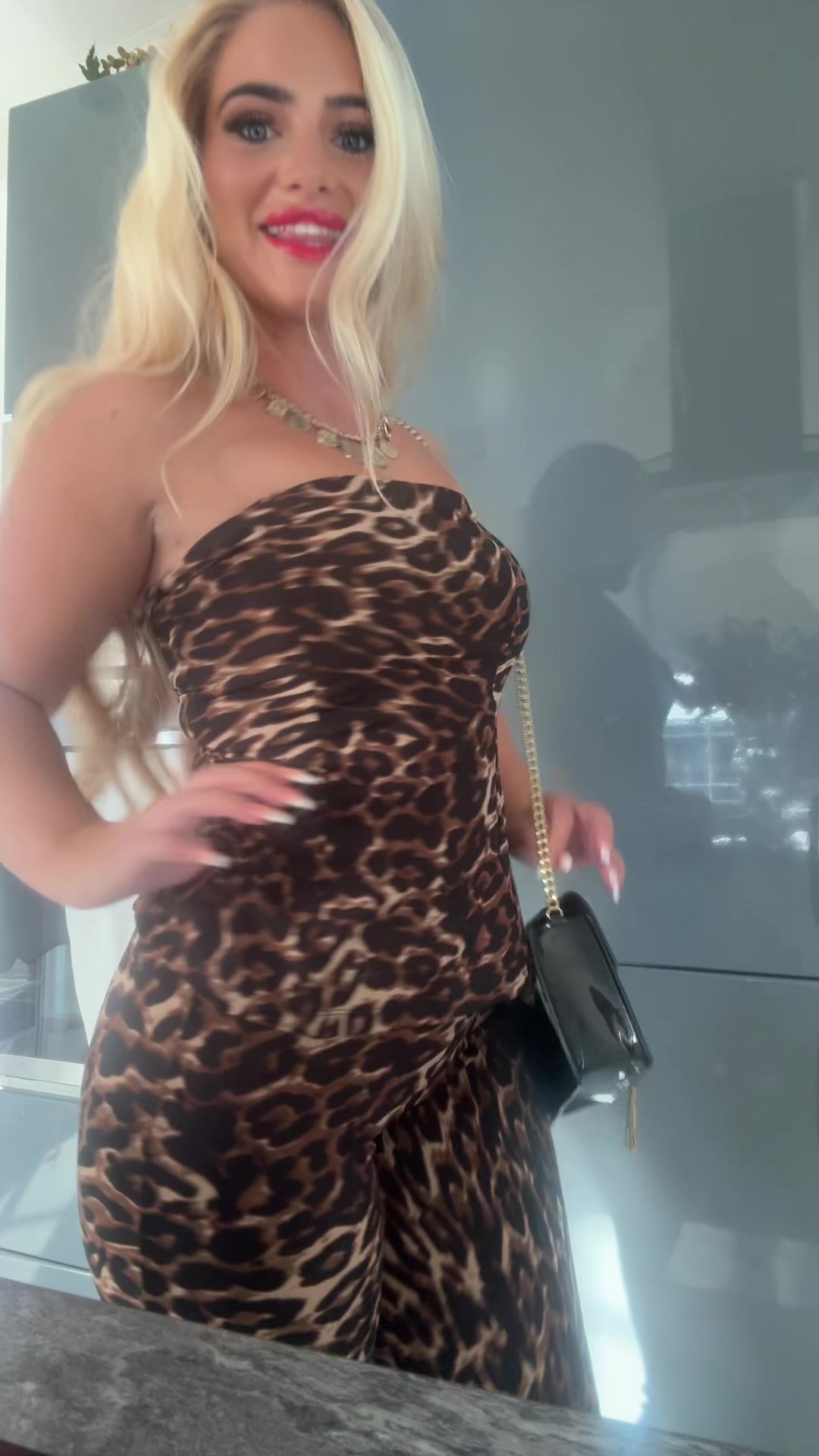 @tiannaobrien