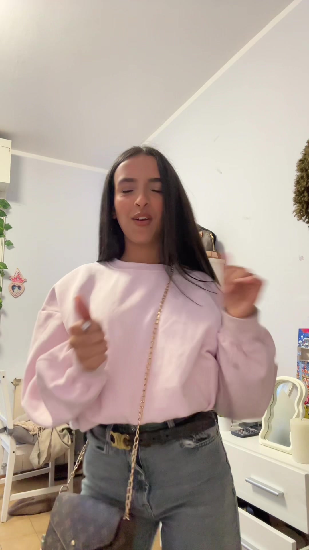 @liviaa