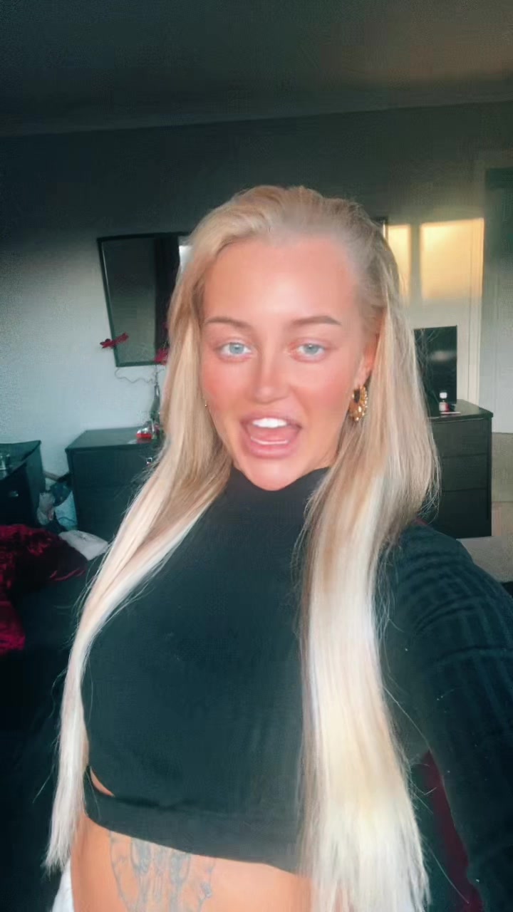 @Leighahover