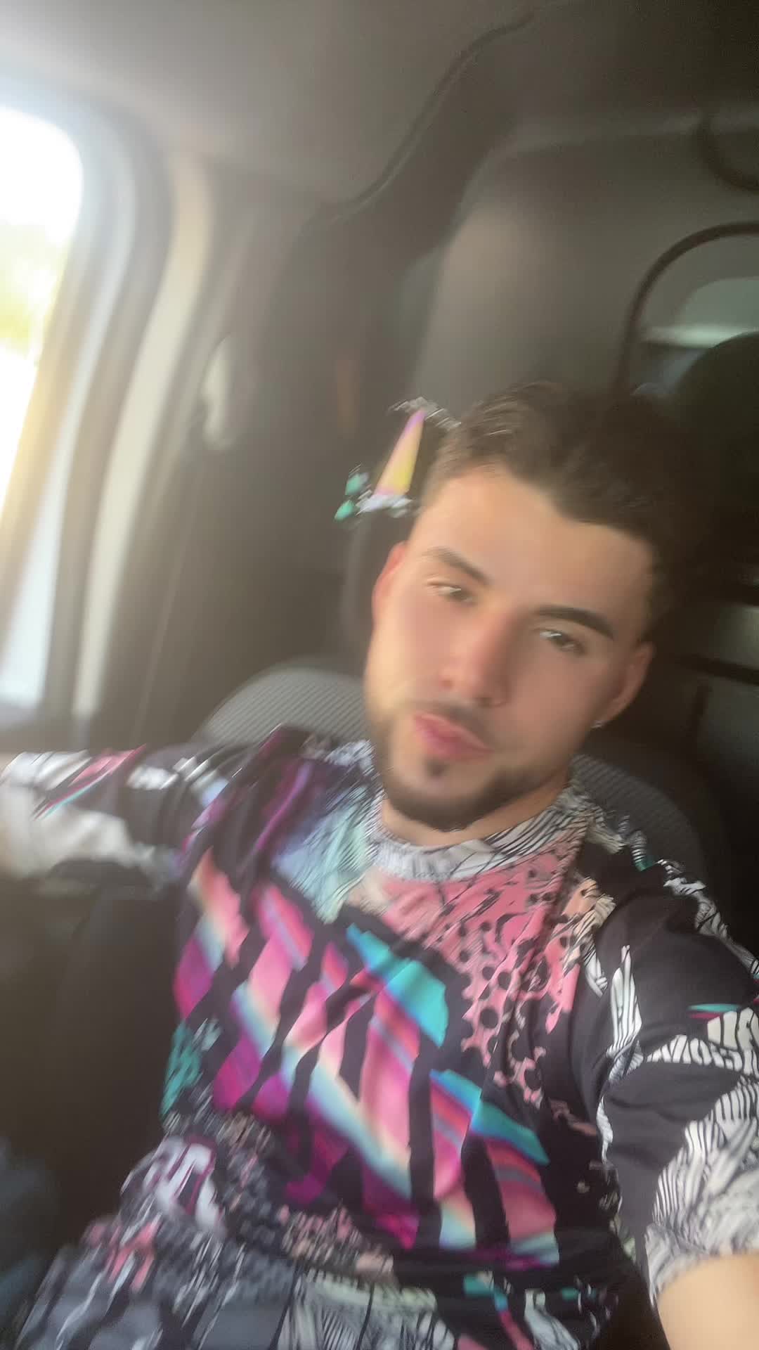 @alvarezz_0333