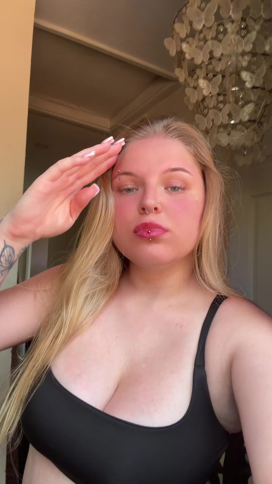 @Abi💋
