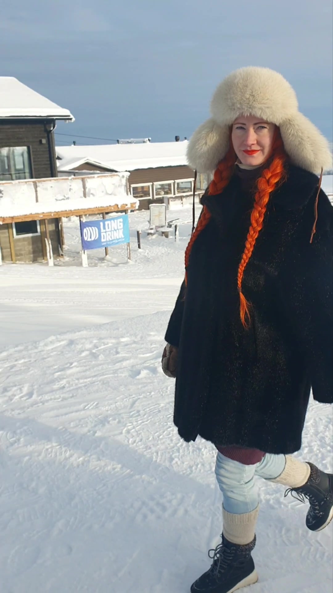 @karvalakkinainen