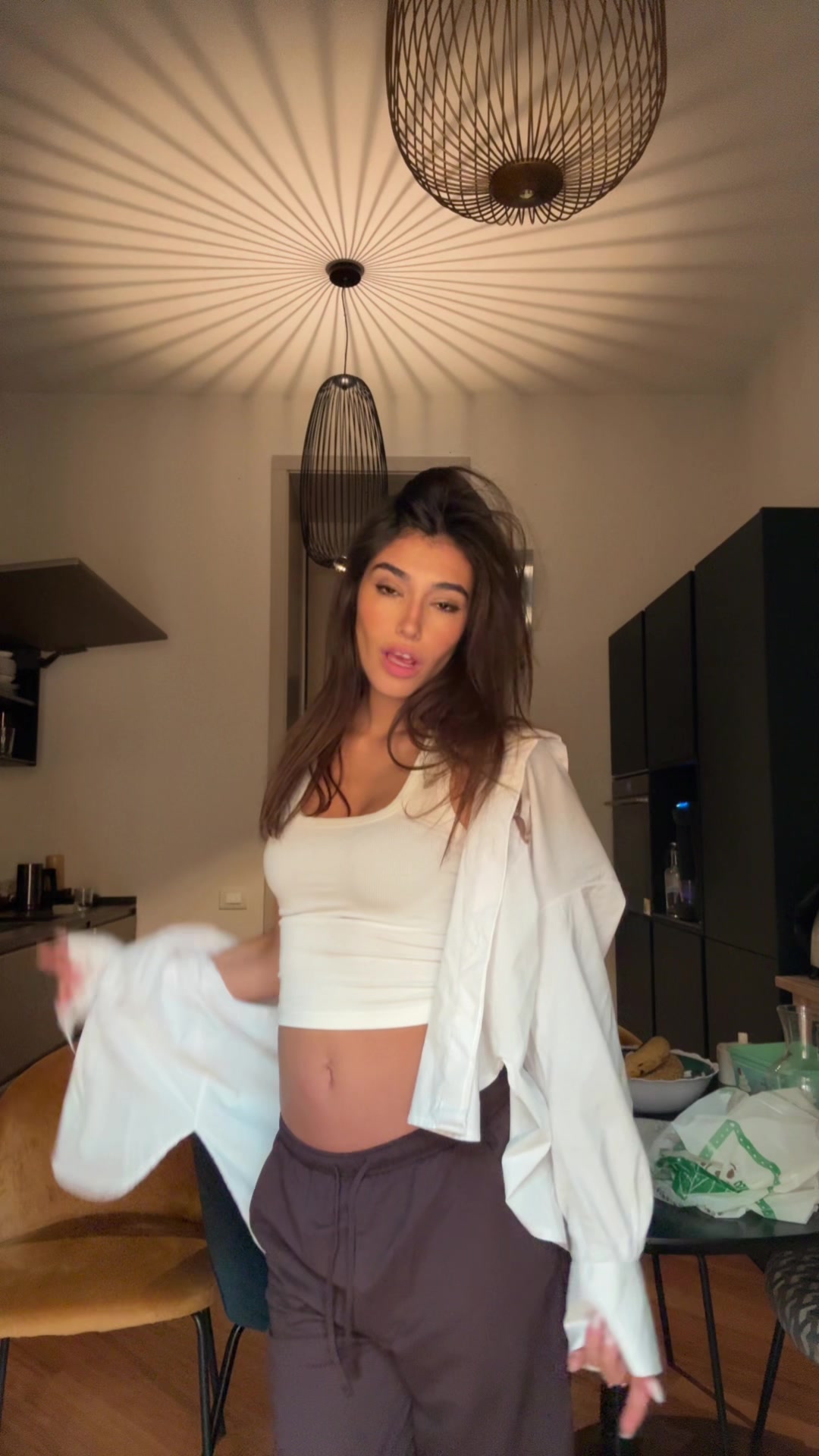 @V_L