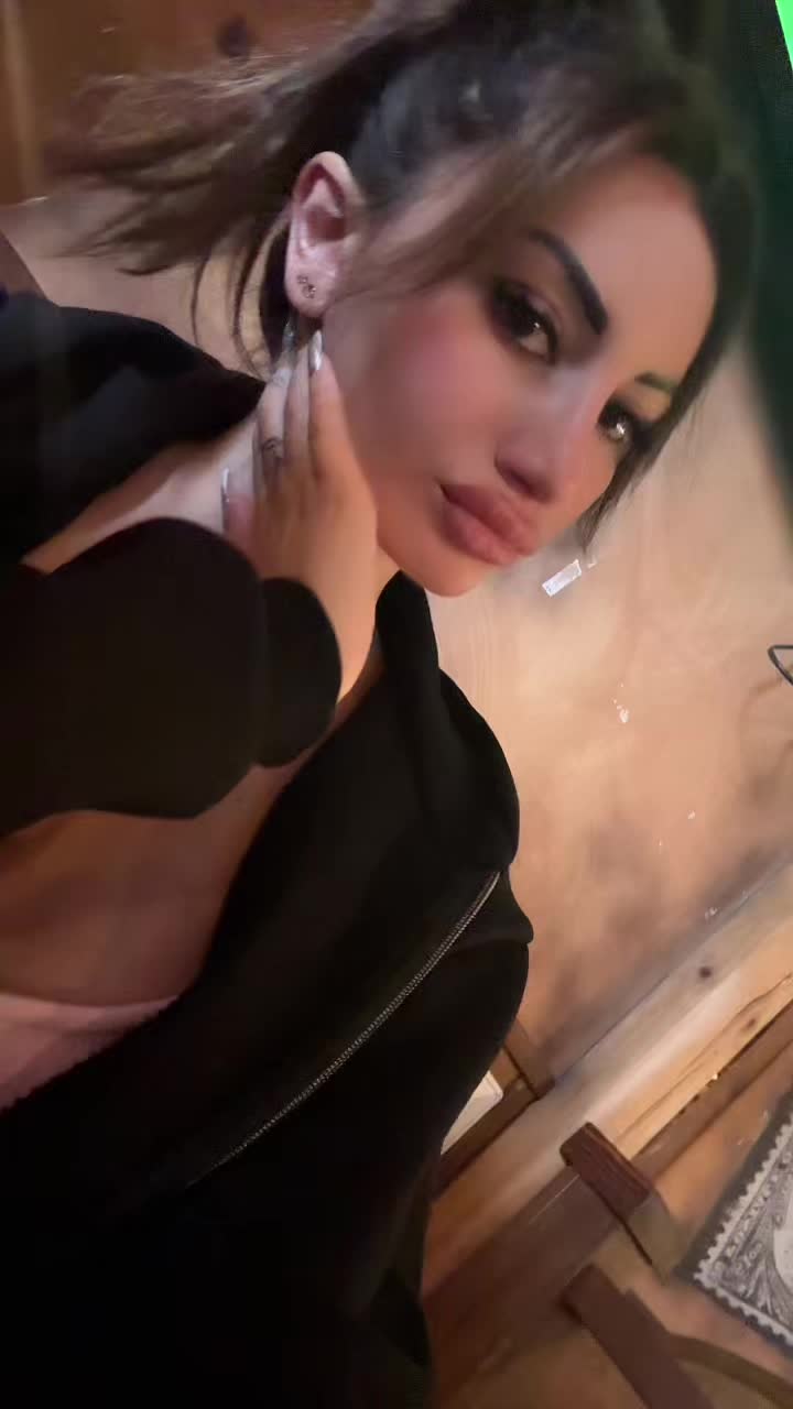 @Deboraarge