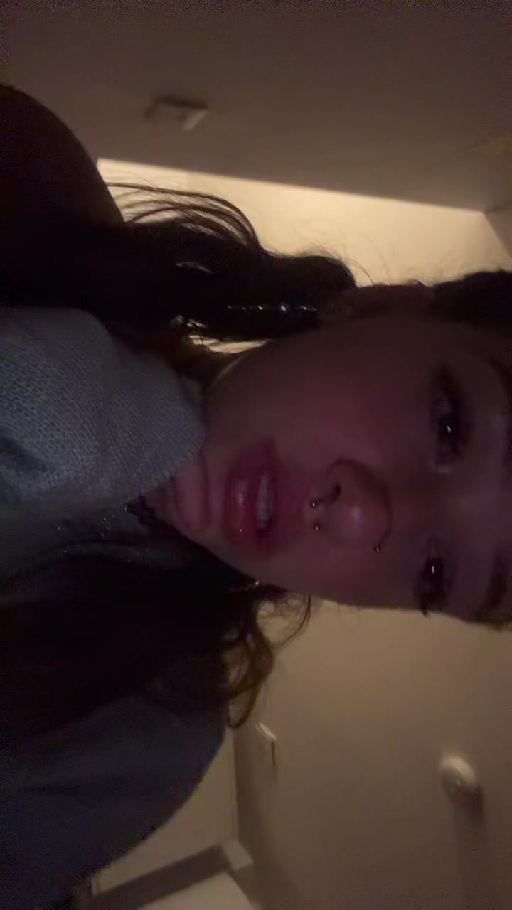 @Lala