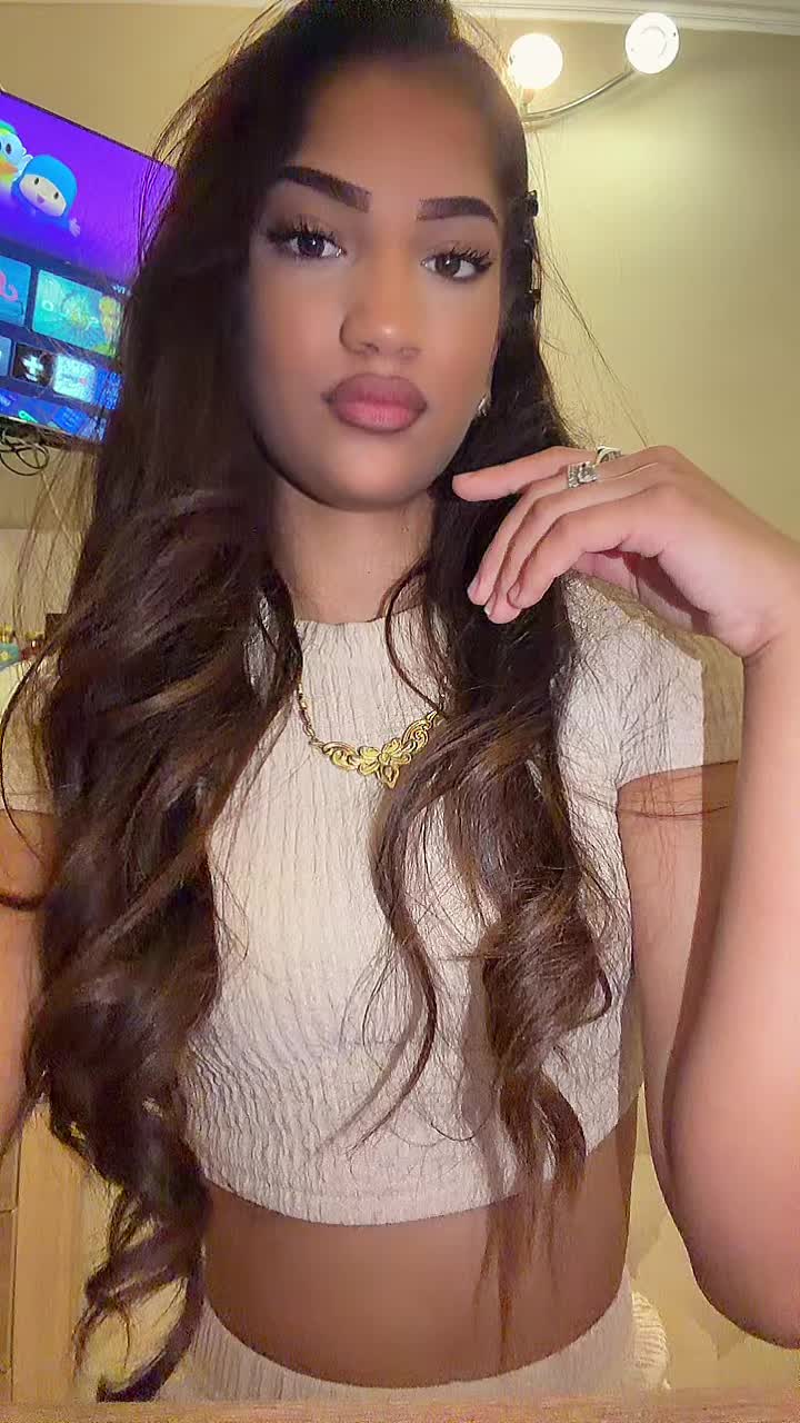 @Jazmin_Viragh