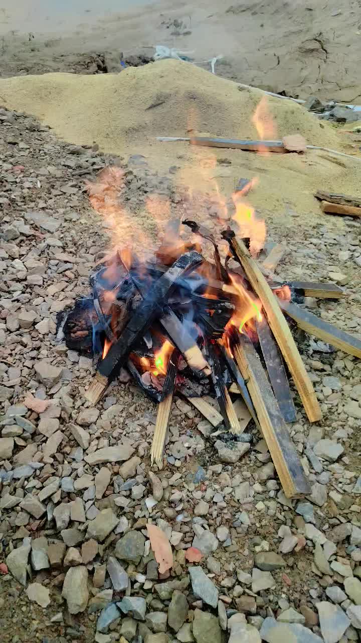 @Anwaar