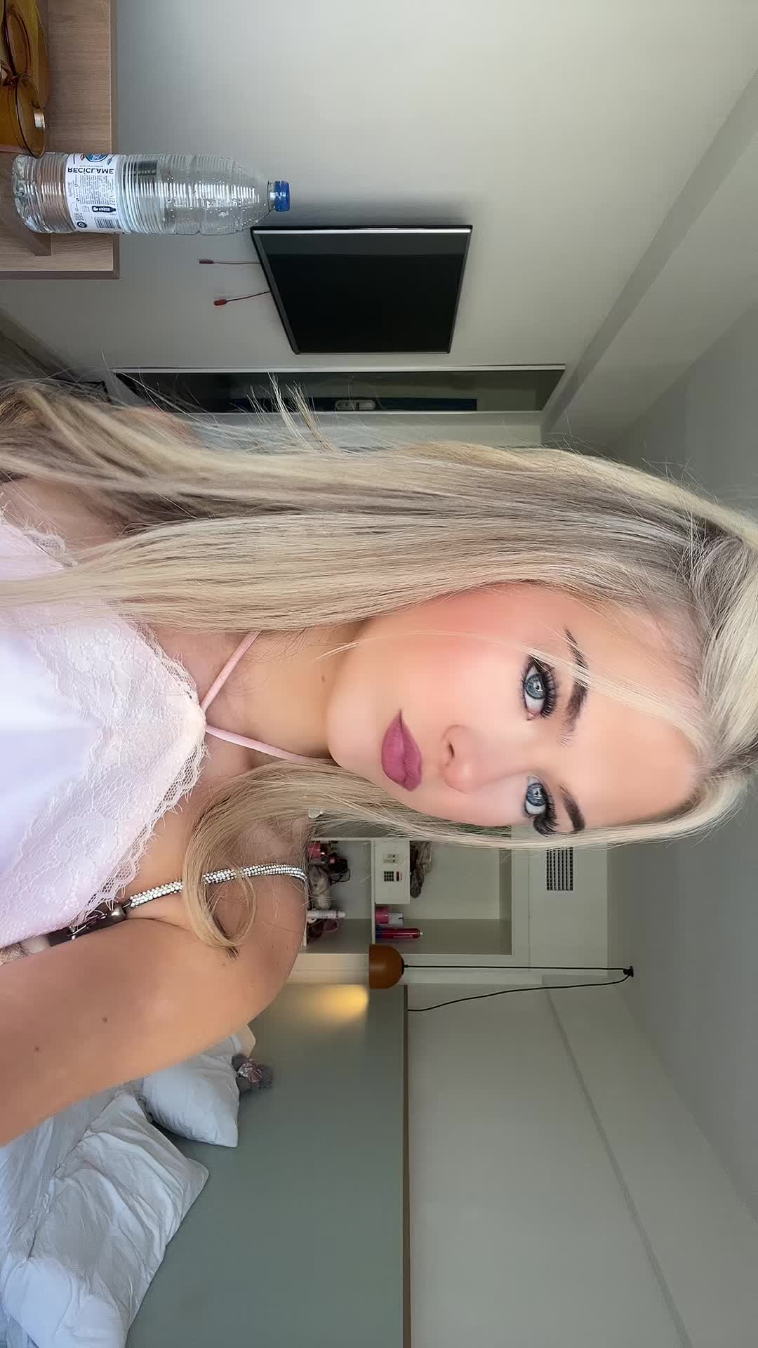 @annie 🧸