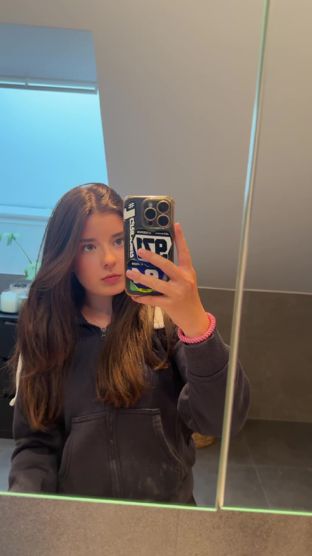 @Almaelise.011
