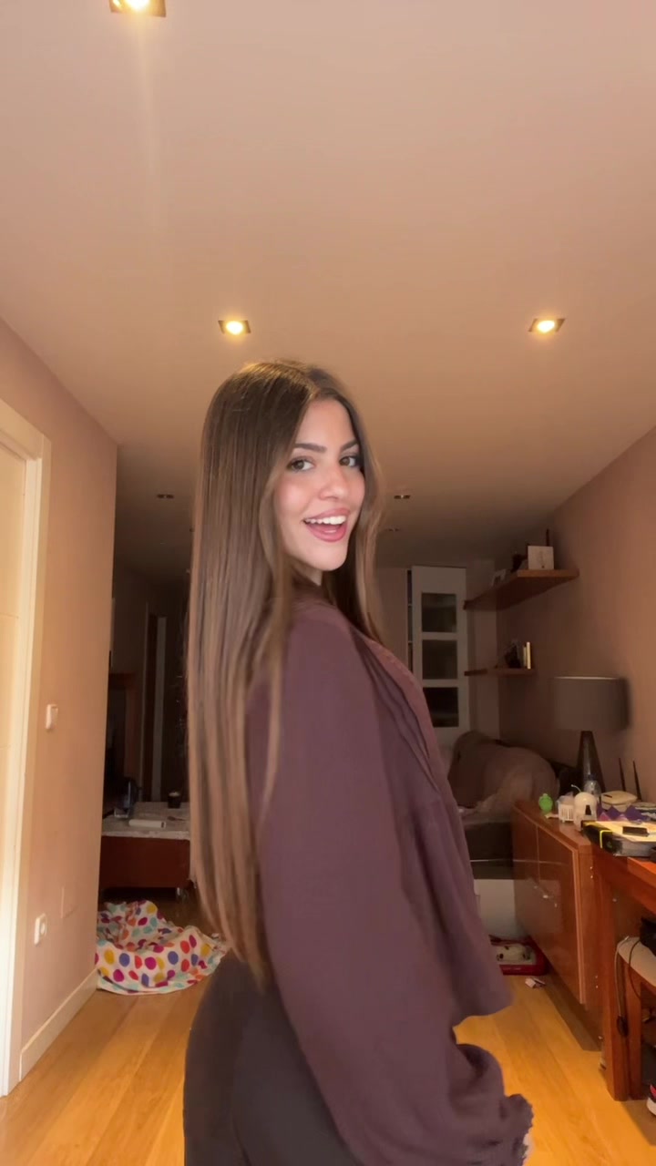 @maría