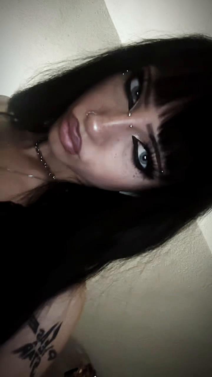 @𝐋𝐮𝐜𝐚𝐚 ༺♡༻