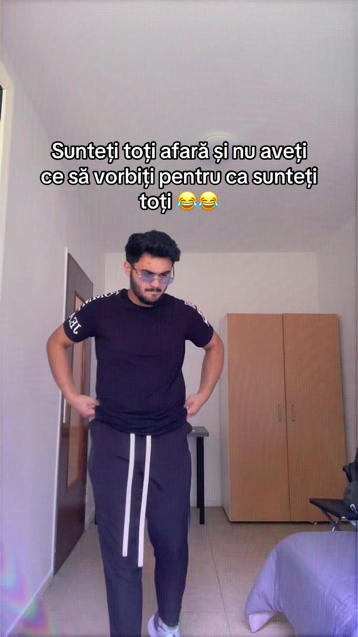 @A L E X .
