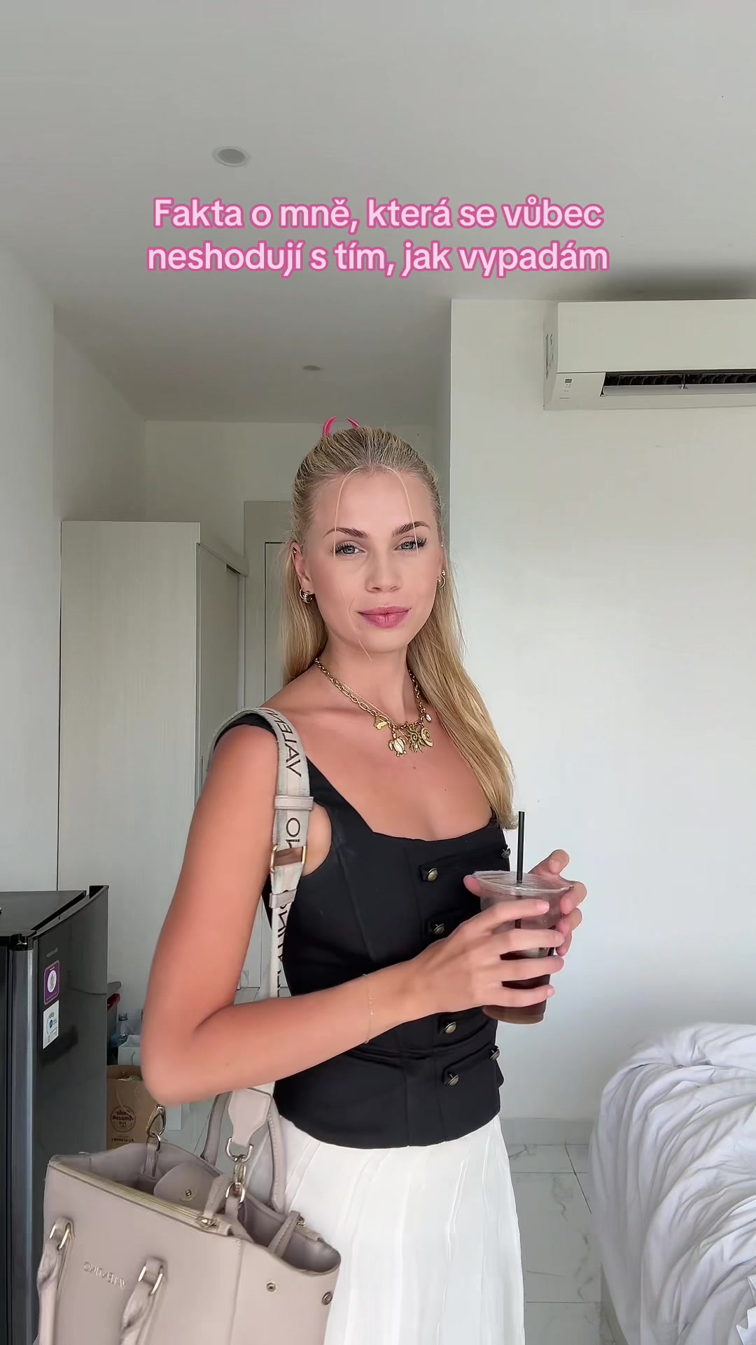@Anna Belanikova