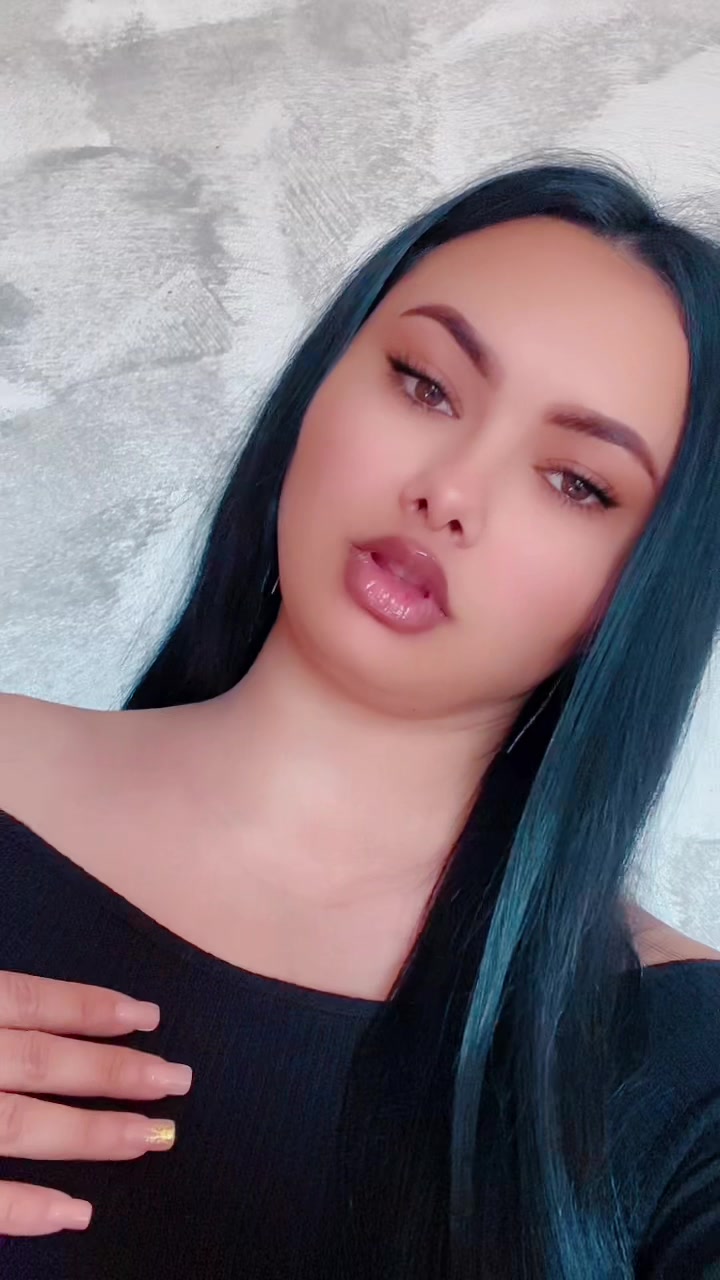 @AdrianaMaria09