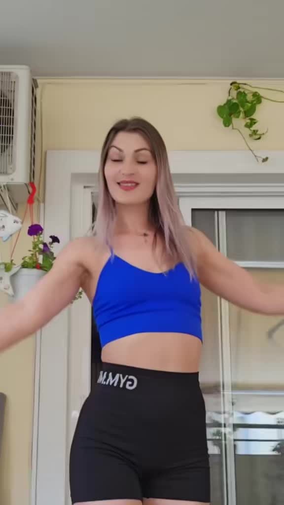 @Maria Mirabell