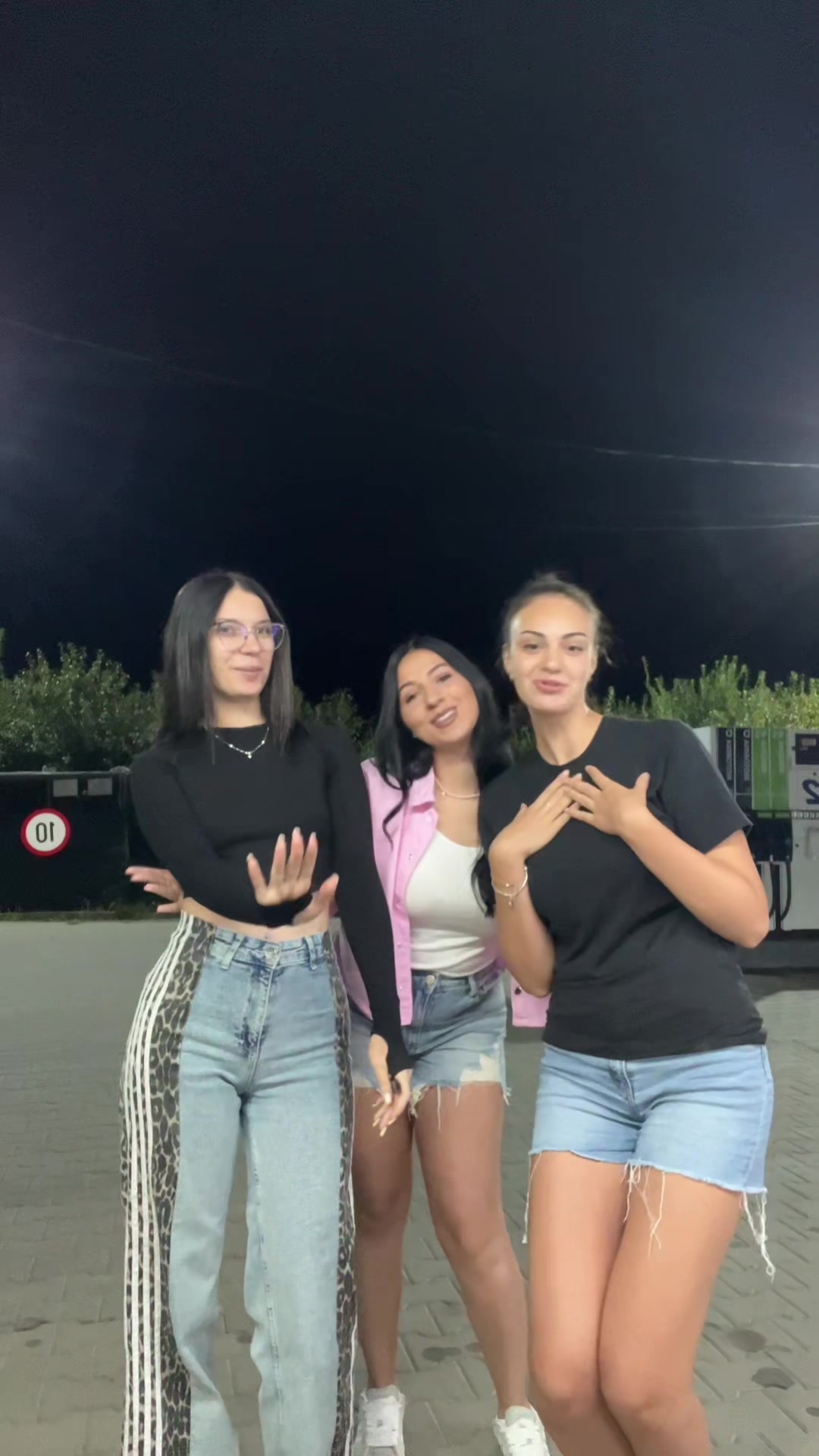@Ștefania✨