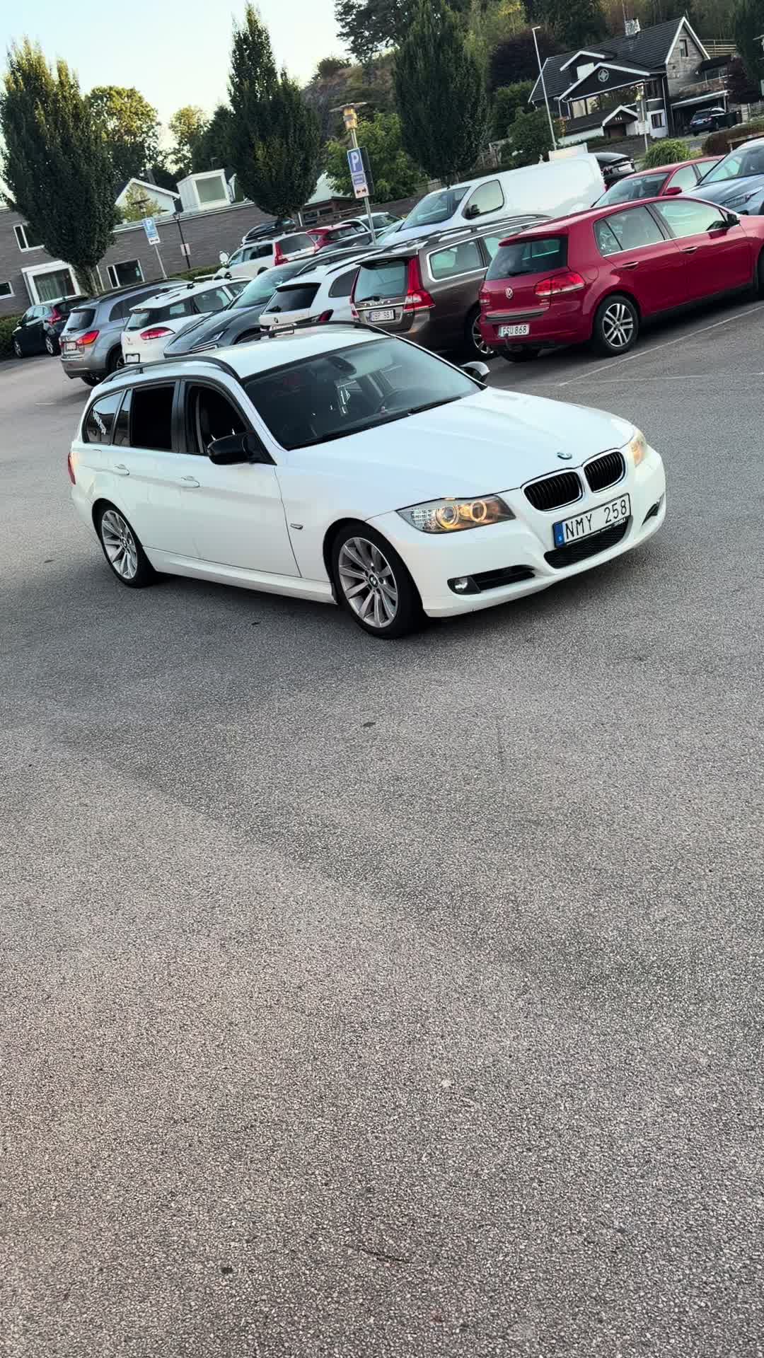 @𝓔𝓶𝓲𝓵𝓲𝓸🇽🇰🚗