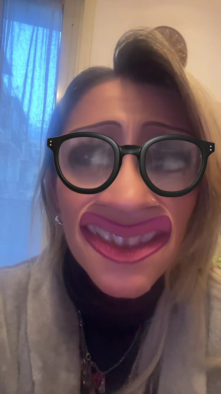 @MIRELLA-ZOE