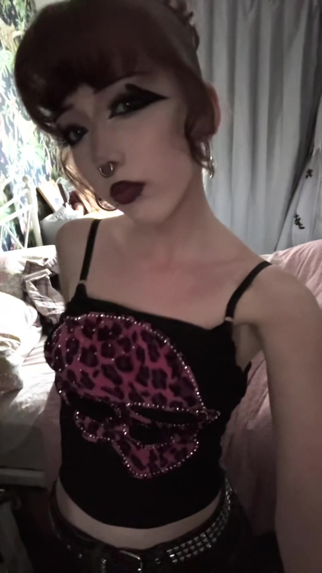@💀Esther💀