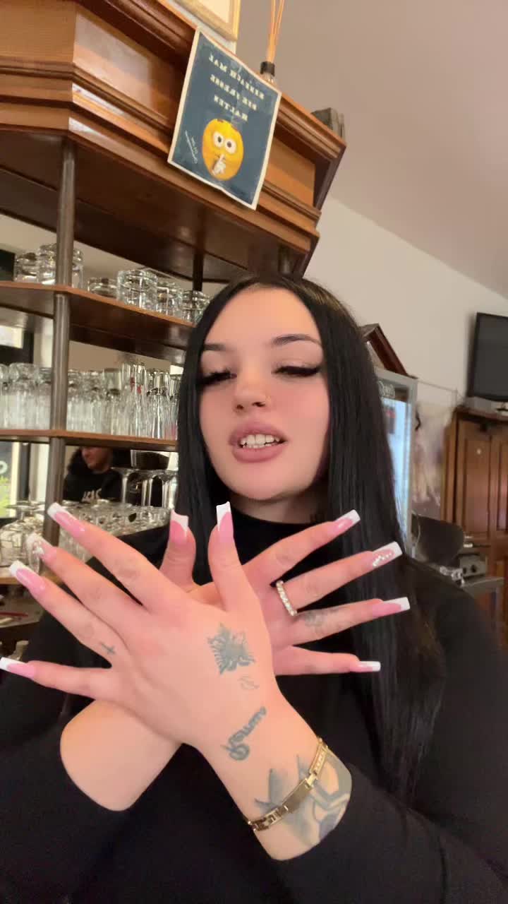 @adelina_adee33
