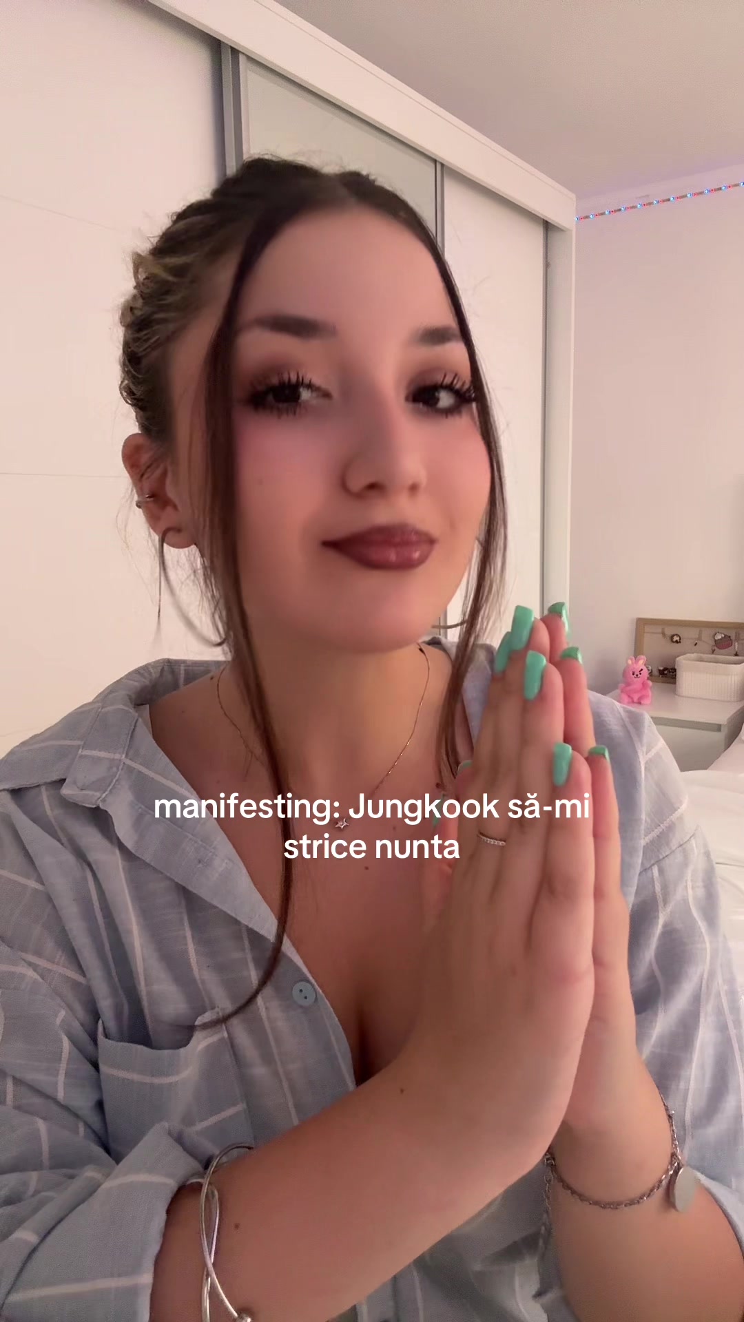 @elisa⁷